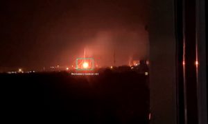 «Ой как страшно, ***»: удар по НПЗ Саратова - украинцы попали в защитную сетку и распереживались, на Украине массово зажгли российские «Кинжалы»