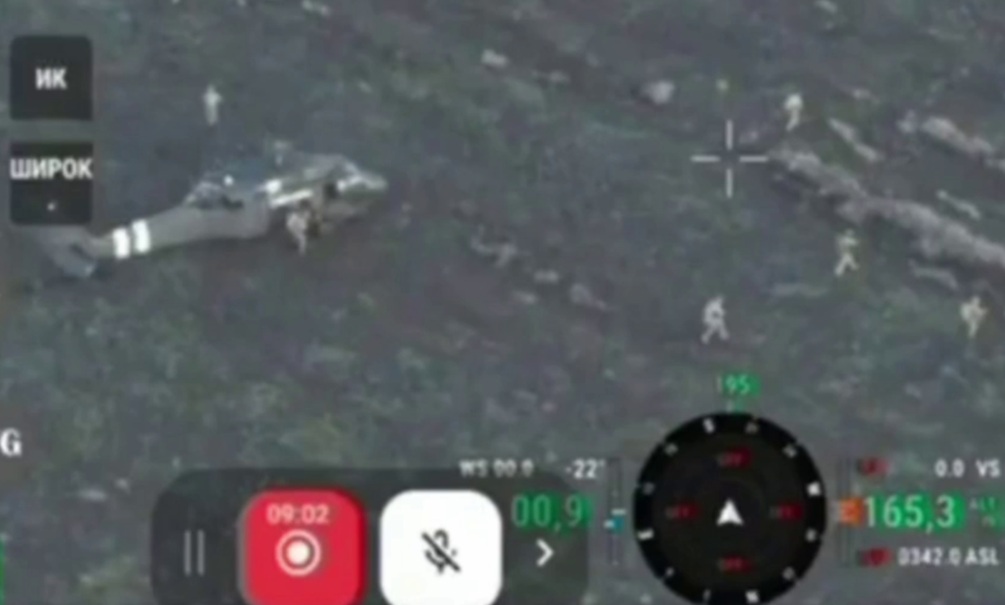 Перебит вертолетный десант элитных украинских спецназовцев: контрудар под Покровском не задался Перебит вертолетный десант элитных украинских спецназовцев: контрудар под Покровском не задался