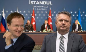 «Мединский нас обижал»: замглавы МИД Украины заявил, что Киев отказался от переговоров из-за обиды на российскую делегацию