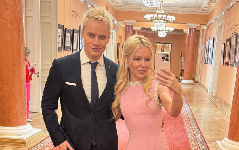 Без костюмов и скромно: SHAMAN и Мизулина поженились в Донецке Без костюмов и скромно: SHAMAN и Мизулина поженились в Донецке