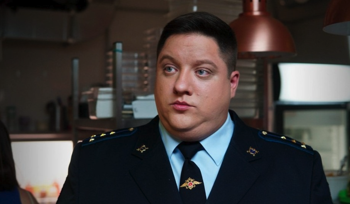 Последняя воля Романа Попова: как в Москве прошла церемония прощания со звездой «Полицейского с Рублёвки»