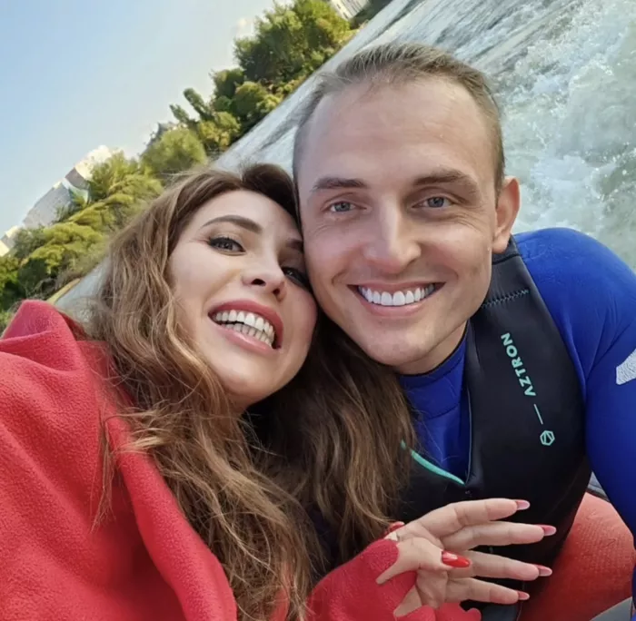 «Я не испытываю к нему ненависти, я его не знаю»: дочь Запашного высказалась о брате от любовницы отца