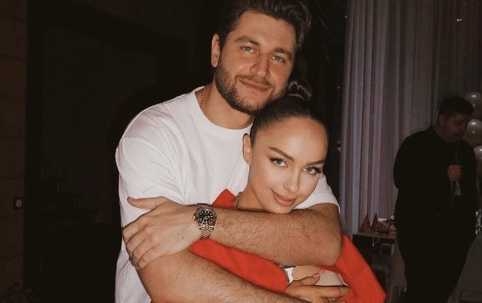 «Я реально разнервничался»: Дава взял трогательное интервью у своей жены Мари Краймбрери и озвучил ее секрет 