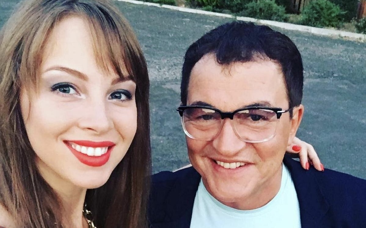 Оскандалившийся Дибров выставил на продажу семейный особняк за 570 млн рублей - каждый уголок напоминает о Полине 