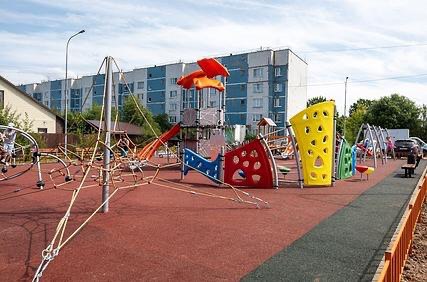 В Подмосковье отремонтировали покрытия более 2 тыс. детских площадок В Подмосковье отремонтировали покрытия более 2 тыс. детских площадок