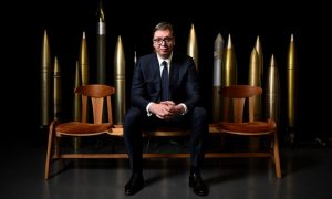 Вучич снова вертится на двух стульях: Сербия готова продать снаряды Евросоюзу, даже если их передадут Украине