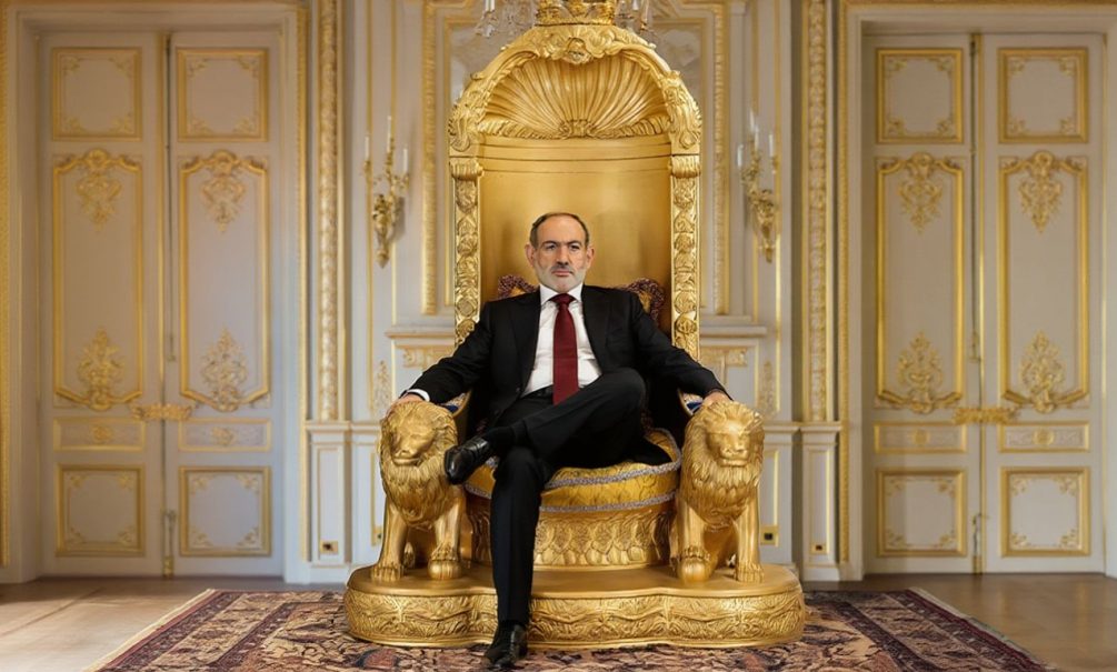 «Богоборчество и репрессии»: Пашинян хочет узурпировать власть в Армении любой ценой – ожесточенная борьба развернулась в главной армянской святыне «Богоборчество и репрессии»: Пашинян хочет узурпировать власть в Армении любой ценой – ожесточенная борьба развернулась в главной армянской святыне