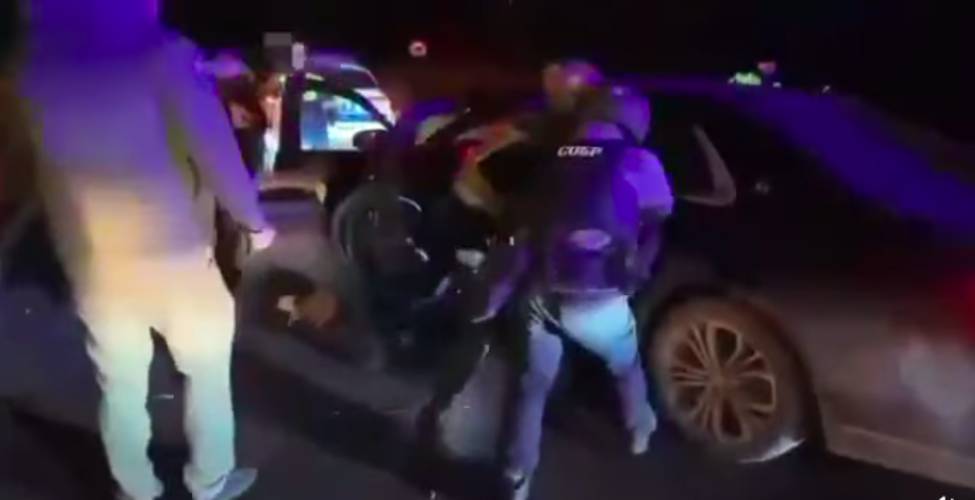 Пытали, пугали жен и детей: сотрудники СОБРа жестко задержали этническую ОПГ, вымогавшую деньги у бойцов СВО