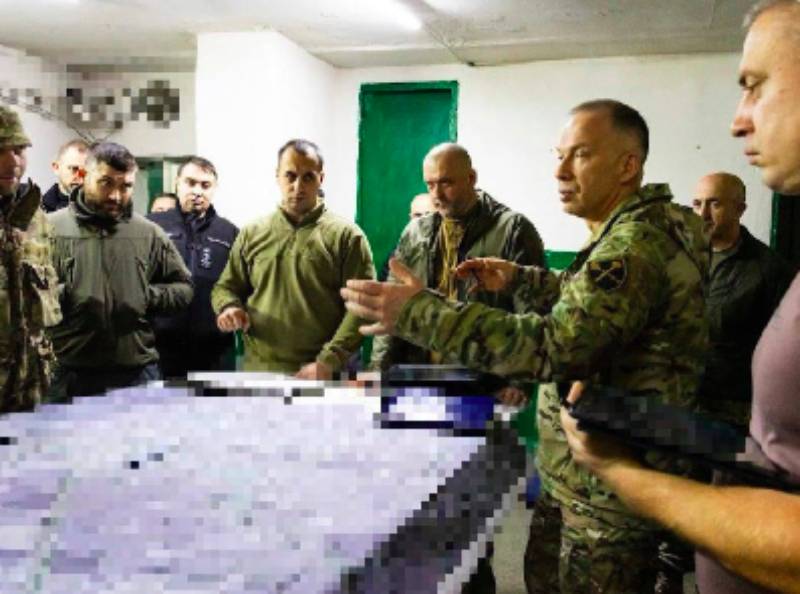 Обещал уничтожить русских за неделю: главком ВСУ Сырский умоляет боевиков держать Покровск Обещал уничтожить русских за неделю: главком ВСУ Сырский умоляет боевиков держать Покровск