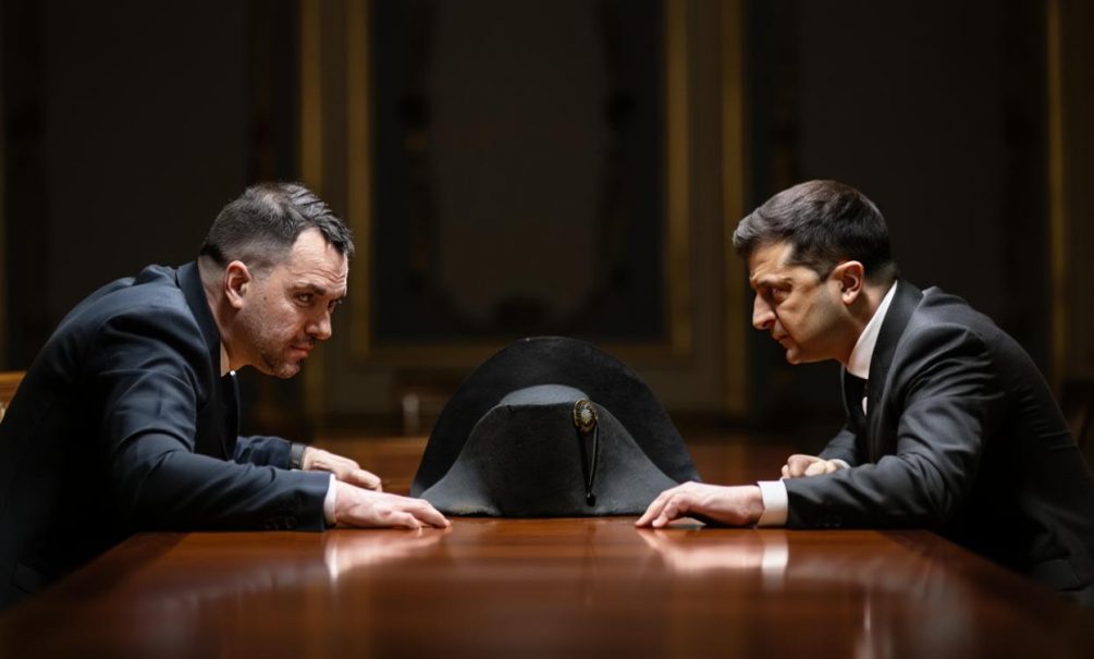 Арестович* назвал простейший способ, как Украине остаться с деньгами и поддержкой Запада Арестович* назвал простейший способ, как Украине остаться с деньгами и поддержкой Запада