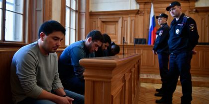 Бастрыкин ждет: напавших на автомобиль с ребенком мигрантов задержали в Москве