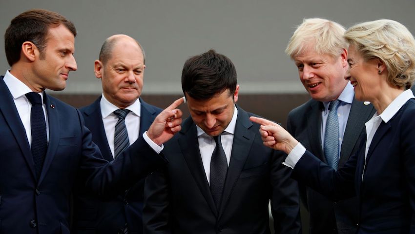 Польская газета Mysl Polska открыто назвала виновных в коррупционном скандале на Украине Польская газета Mysl Polska открыто назвала виновных в коррупционном скандале на Украине