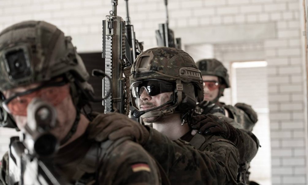 «Ударим по России из Германии»: 800 тысяч солдат НАТО отправят к границе РФ - БлокнотРУ - Война с Германией 2025. Будет ли война с Германией? Будет ли война с Германией в 2025? Германия готовится к войне. Война с Германией будет ли? Война с Германией. Мерц Германия. Будет ли война с Германией и Россией в ближайшее время? Германия новости. Германия вступает в войну? Ударит ли Россия по Германии? Война России и Германии 2025.