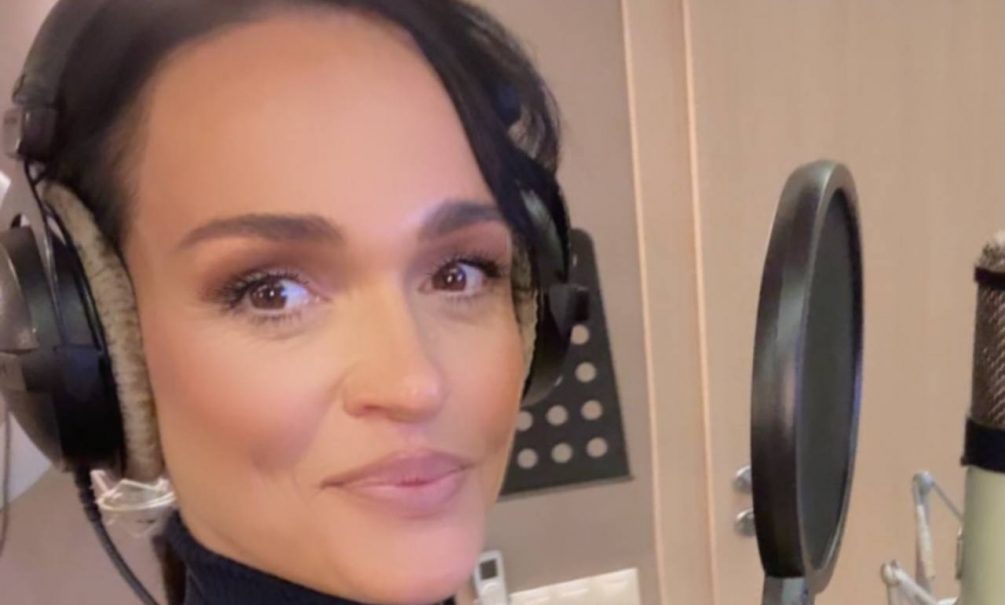 «Я срываюсь, я плачу»: у певицы Славы обнаружили биполярное расстройство