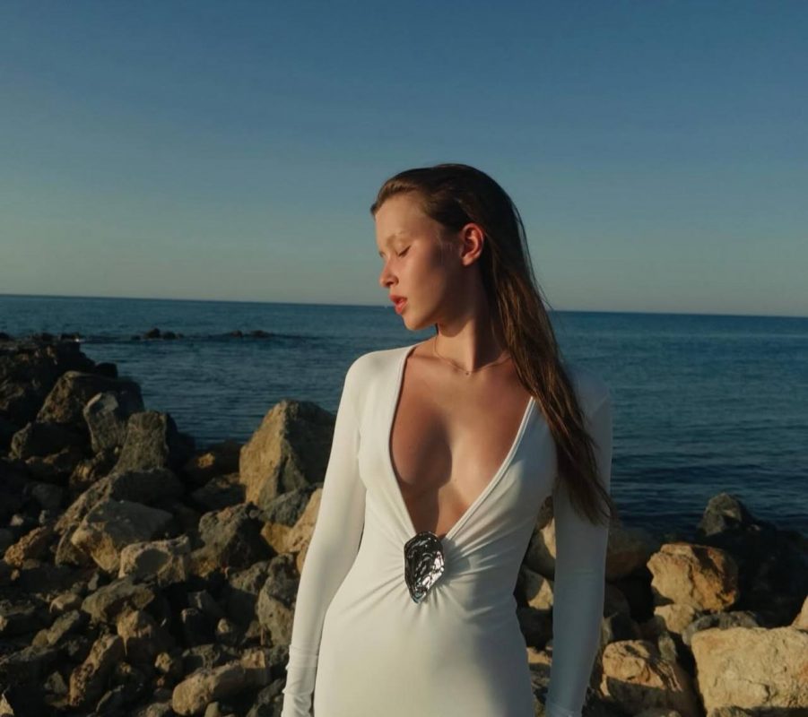 «Я чиста, Аня чиста»: Юлия Пересильд высказала все хейтерам, которые травят ее 16-летнюю дочь