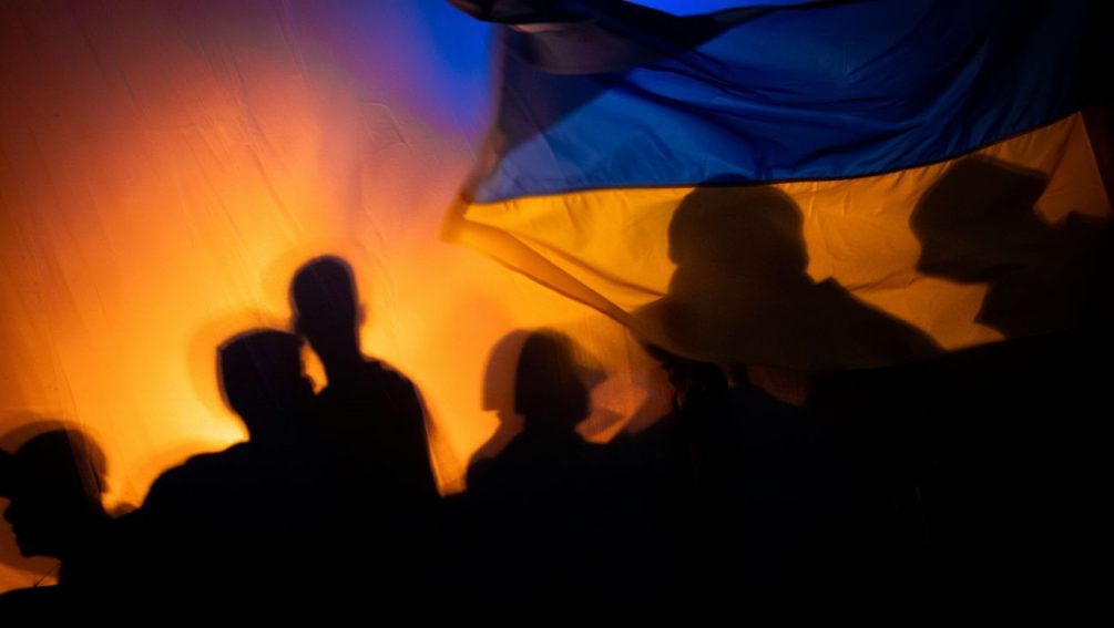 Простой народ ждет мира, а власть буксует: Верховная рада объявила красные линии по мирному плану Трампа Простой народ ждет мира, а власть буксует: Верховная рада объявила красные линии по мирному плану Трампа