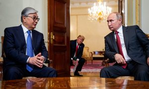 Без России никак: после США президент Казахстана прилетел к Путину 