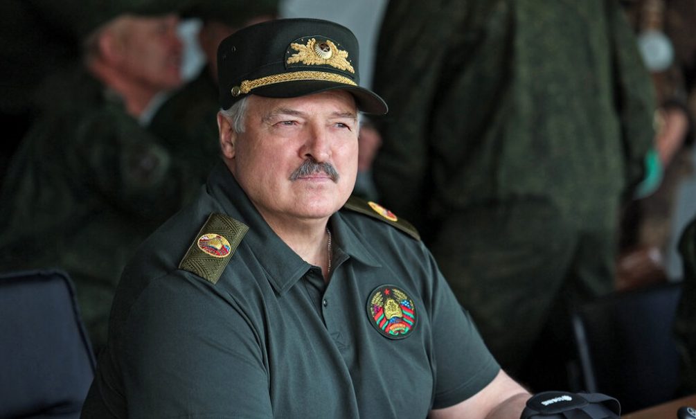 Лукашенко не исключил новой мобилизации в России 