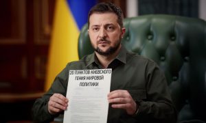 Зеленский опубликовал свой вариант мирного плана: из Донбасса выходить не собирается