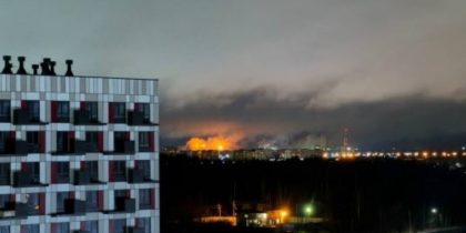 Горит химзавод «Акрон» в Великом Новгороде: на радость украинцам кадры удара в сеть слили даже работники предприятия