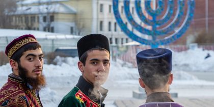 Москва прижала евреев в угоду исламистам: Хануку впервые за 35 лет запрещено праздновать открыто, иудейскую общину заставляют прятаться