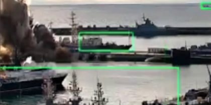 Ударили в пирс, подлодка цела: атака Украины на бухту Новороссийска оказалась безуспешной, но острые вопросы к командованию остались