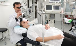 Асад станет российским врачом-офтальмологом: он срочно учит русский и «освежает знания» у наших медиков