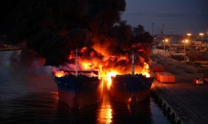 «Сожгите им порты»: на Украине паникуют, ожидая соглашения России и США об ударах возмездия за пиратство