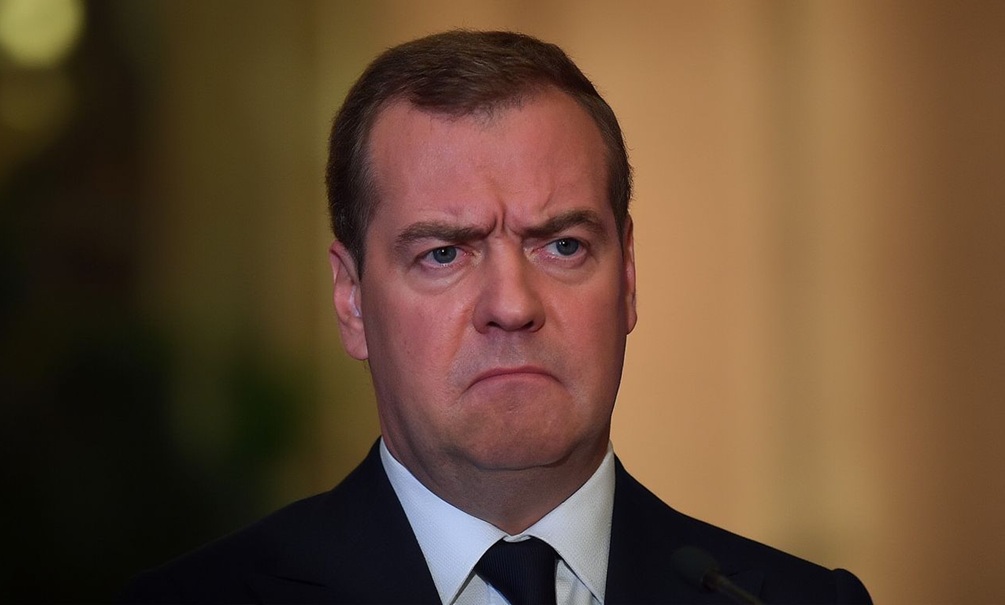 «Последний год для Украины»: Дмитрий Медведев назвал Зеленского *****й куклой 