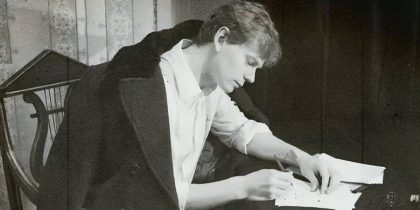 «В этой жизни умирать не ново»: ровно век назад ушел из жизни поэт Сергей Есенин