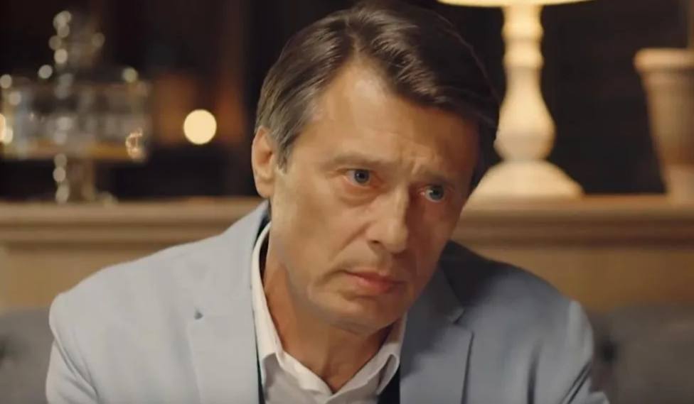 Изменился до неузнаваемости, продолжал играть, несмотря на головную боль: в Москве попрощались с Анатолием Лобоцким 