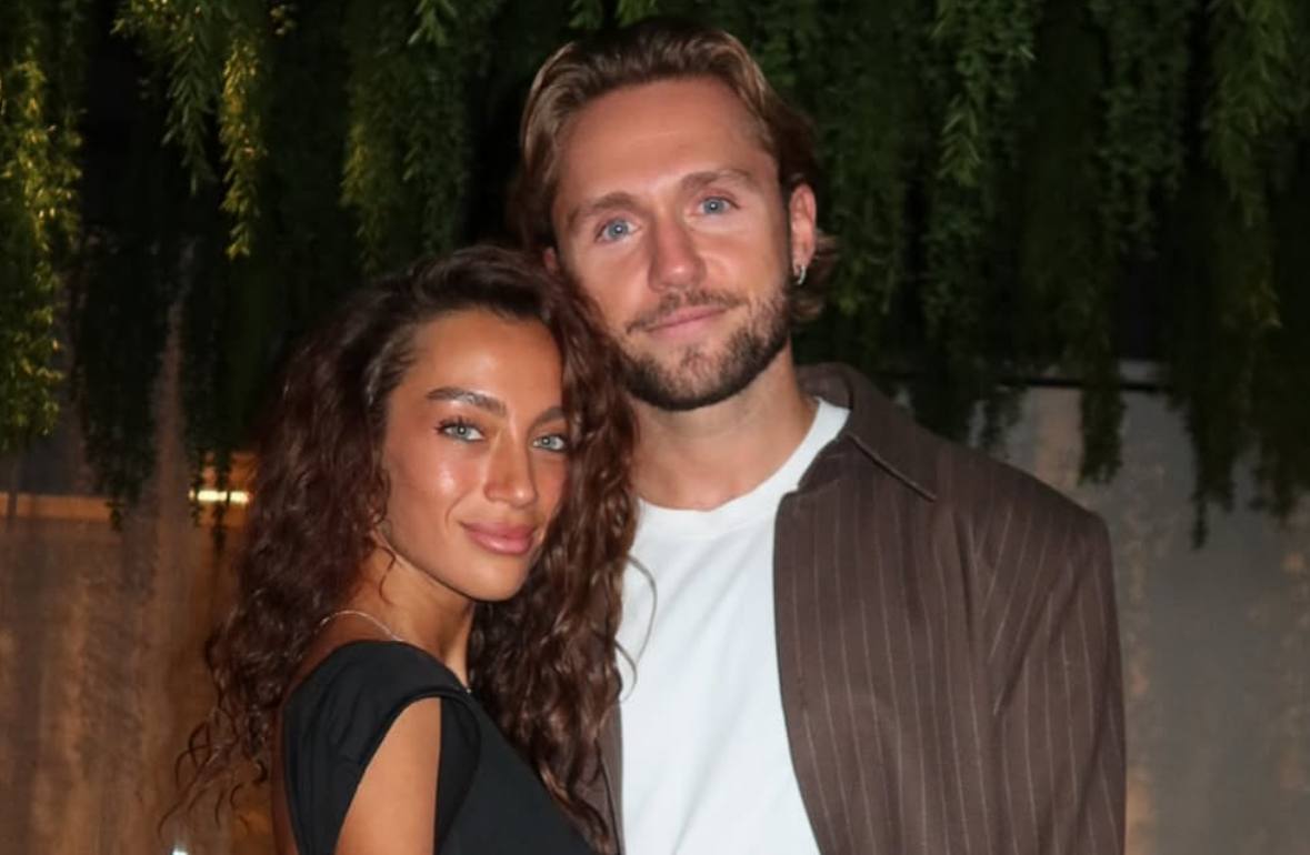 «Тебе придется поплатиться за все его жизнью»: Влада Соколовского преследуют сумасшедшие сталкеры - угрожают похищением 3-летнего сына: «Тебе придется поплатиться за все его жизнью»: Влада Соколовского преследуют сумасшедшие сталкеры - угрожают похищением 3-летнего сына: