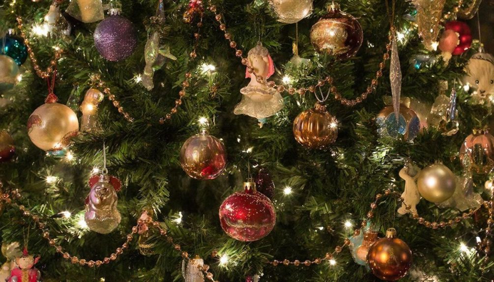 «Елочные клещи» напугали россиян: якобы проснулись на елках из-за теплой зимы