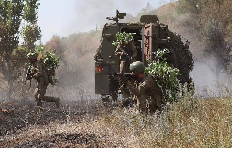 Новости СВО: Сырский в одиночку удерживает Покровск, в Северске поджарили «американца» и ВСУ побежали с фронтов 