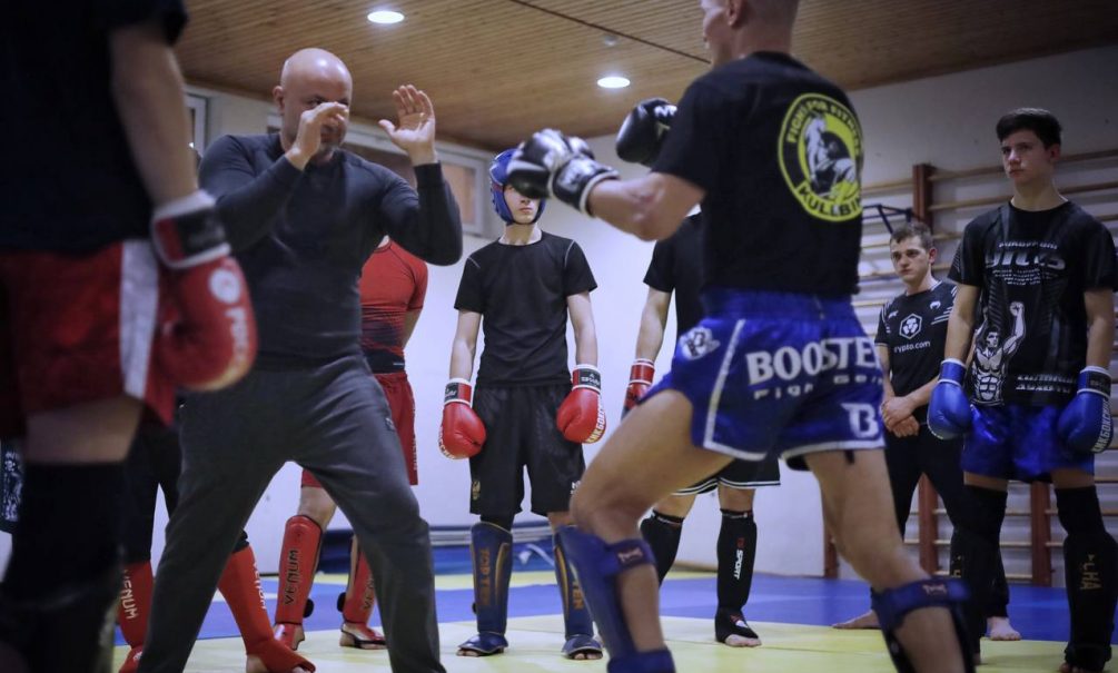 Многократный чемпион мира по кикбоксингу Андрей Кулебин провел мастер-класс в Абхазии