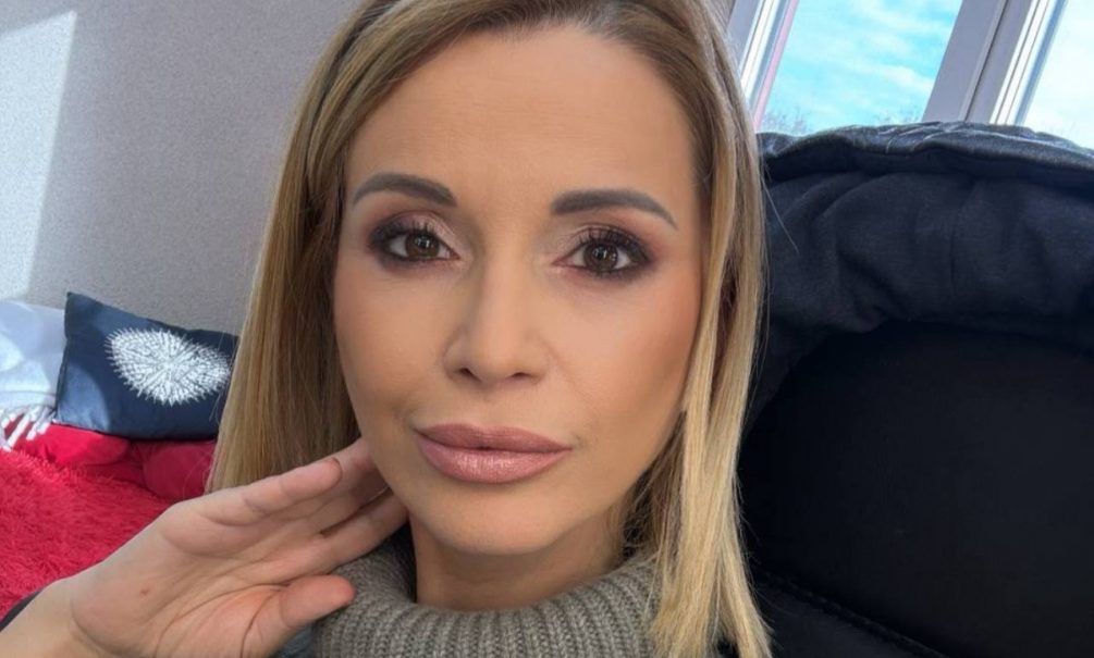 «Сначала ела, а потом спряталась под стол»: Ольга Орлова объяснила странное поведение няни своей дочки