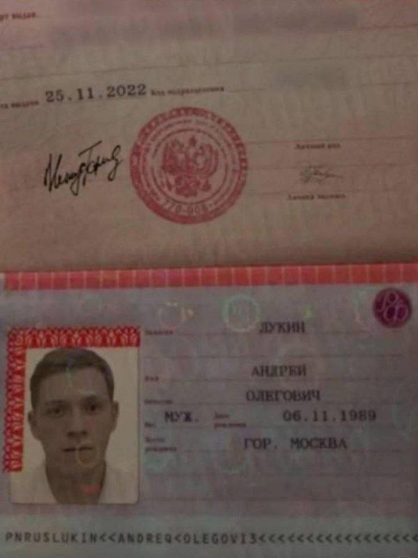 «Маразм крепчал! Страшно комментировать весь этот бред»: Вика Цыганова разнесла историю Долиной о мошенниках