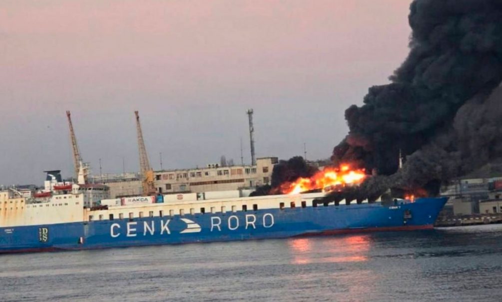 «Ответ за танкеры»: ВС РФ атакуют Одессу – ракеты уничтожают порт и корабли «Ответ за танкеры»: ВС РФ атакуют Одессу – ракеты уничтожают порт и корабли