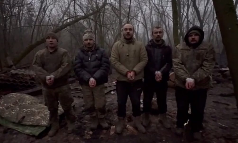 &laquo;Поздравил наших с праздником&raquo;: боец ВСУ раскаялся за свое поведение в Сумской области - БлокнотРУ - Новости СВО. Когда закончится СВО? СВО. Новости СВО на сегодня. СВО последние новости. СВО новости. Новости СВО сегодня. Конец СВО. Последние новости СВО. Новости СВО на сегодня свежие. СВО новости на сегодня Россия. Когда закончится СВО на Украине? Новости СВО последние. СВО последние новости на сегодня. Новости СВО на Украине. Последние новости СВО на сегодня.