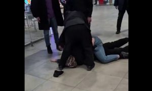 Нерусские охранники публично задушили 24-летнего петербуржца в ТРЦ «Сити Молл»