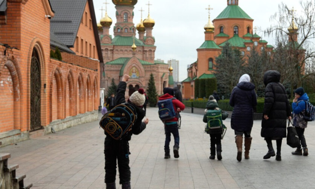 В Киеве раскрыли русских подпольщиков-нелегалов: они устроили тайную школу в монастыре В Киеве раскрыли русских подпольщиков-нелегалов: они устроили тайную школу в монастыре