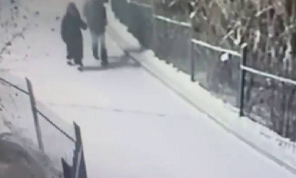 «Сын олигарха сам вынес миллионы из сейфа»: 14-летнего подростка из Красноярска развели телефонные аферисты «Сын олигарха сам вынес миллионы из сейфа»: 14-летнего подростка из Красноярска развели телефонные аферисты