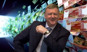 «Вела чья-то рука»: Чубайс беспрепятственно вывел из России 30 миллиардов и пытается «распилить» фонд Гайдара