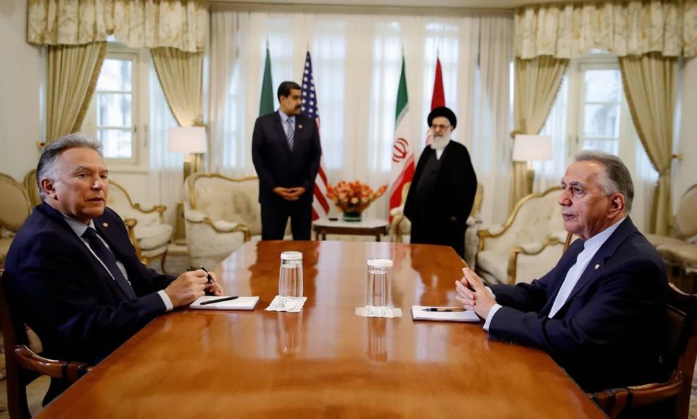 Не успели «отпеть» Венесуэлу - «хоронят» Иран. Эксперты назвали тему переговоров Уиткоффа с главой МИД Аракчи 