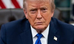 Трамп кинул Зеленского: Америка наигралась с военной помощью Украине, и готова возложить ответственность на Европу