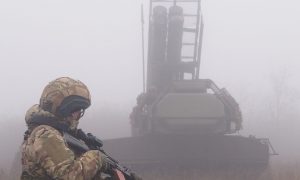 Новости СВО: Зеленский боится массированных атак ВС РФ, на стороне России воюют роботы и прорыв на Сумском фронте