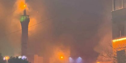 Сжигают мечети и прокуроров: протестующие в Иране погрузили страну в хаос