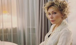 «Семь дней под контролем аферистов»: внук Татьяны Васильевой вынес из дома все деньги семьи