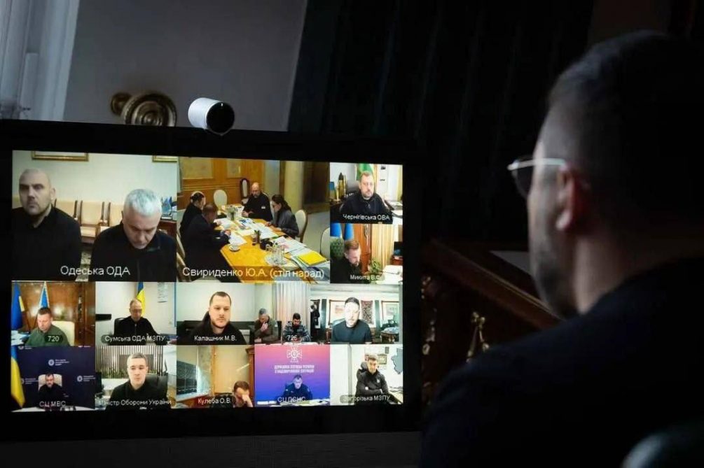 «Показуха и ложь»: Зеленский нагло пиарится на блэкауте с постановочными кадрами