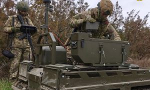 «Зажали в тиски»: ключевой вокзал Константиновки пал под натиском российских штурмовых групп